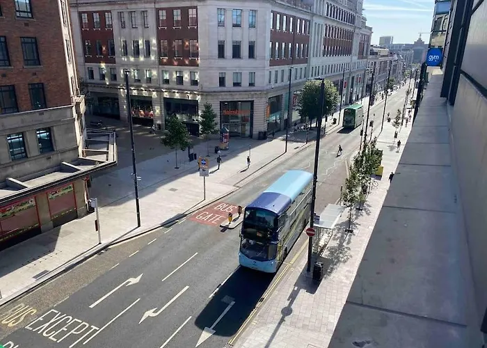 Stunning In The Heart Of 利兹